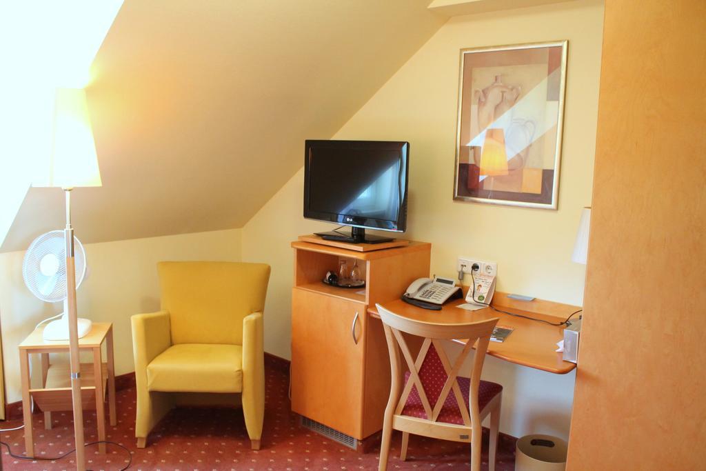 Hotel Und Restaurant Eurohof Duisburg Dış mekan fotoğraf