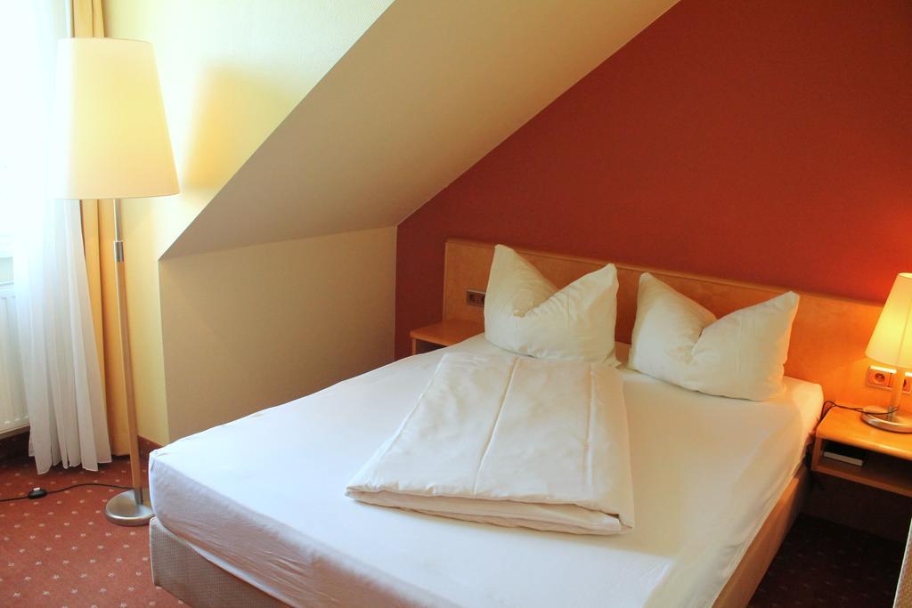 Hotel Und Restaurant Eurohof Duisburg Dış mekan fotoğraf