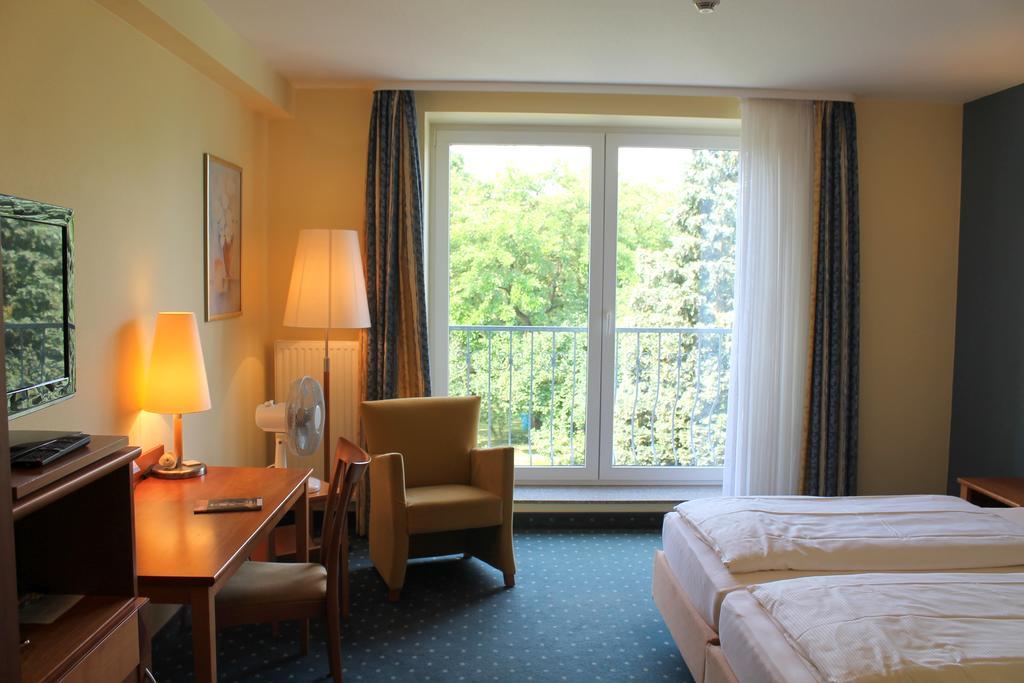 Hotel Und Restaurant Eurohof Duisburg Dış mekan fotoğraf